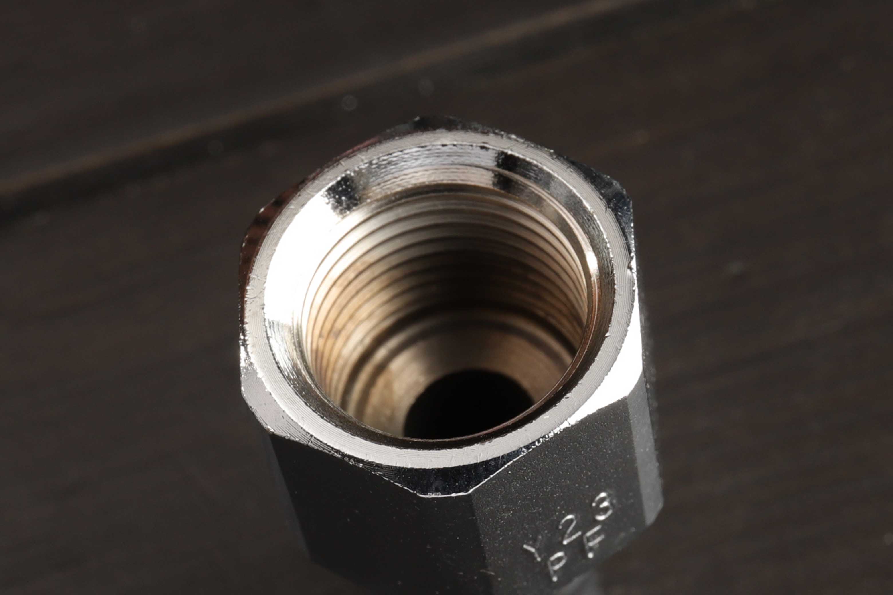 ヤマトエンジニアリング プラグカプラ 3/8 BLY-23PF