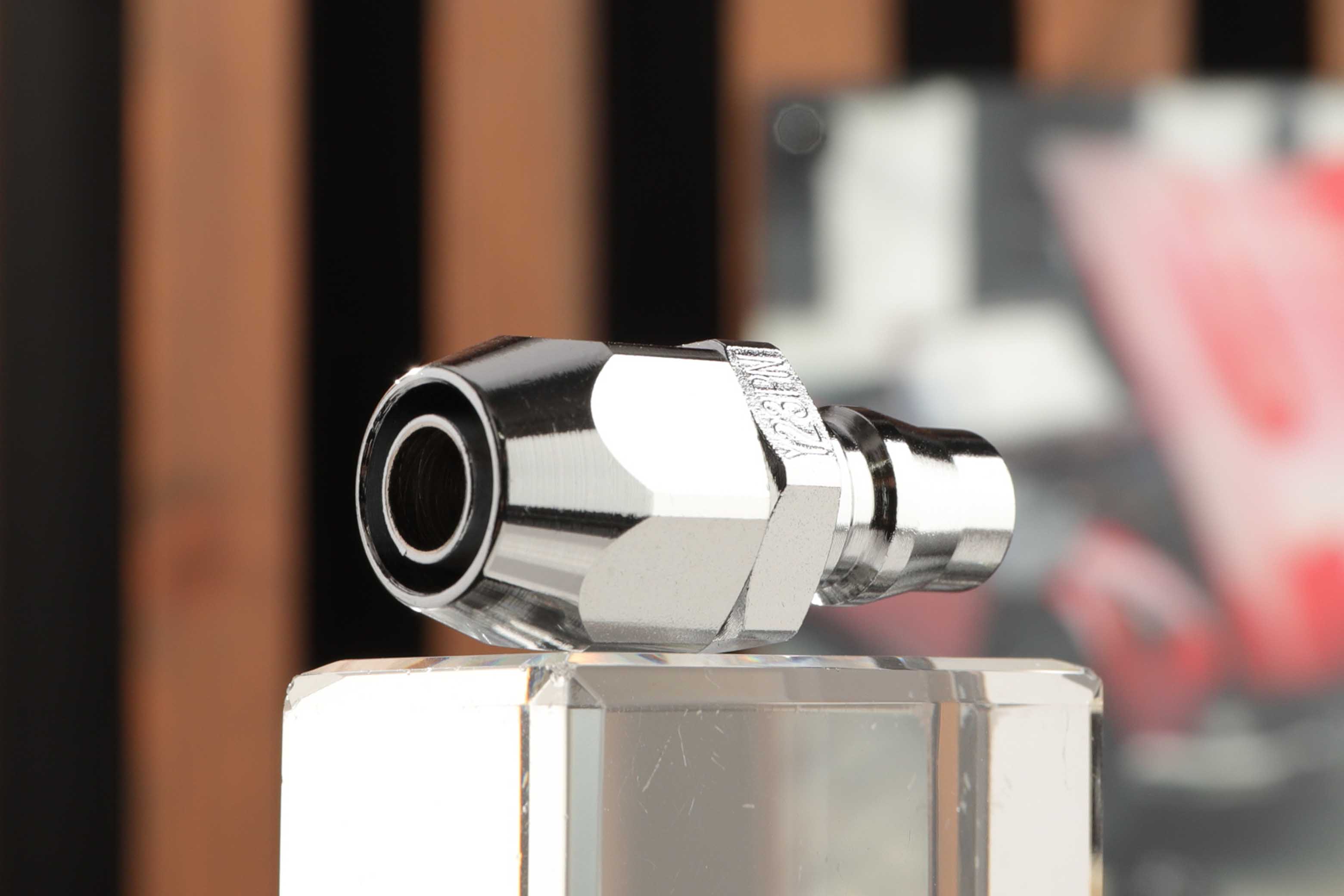 ヤマトエンジニアリング プラグカプラ 3/8 BLY-23PN