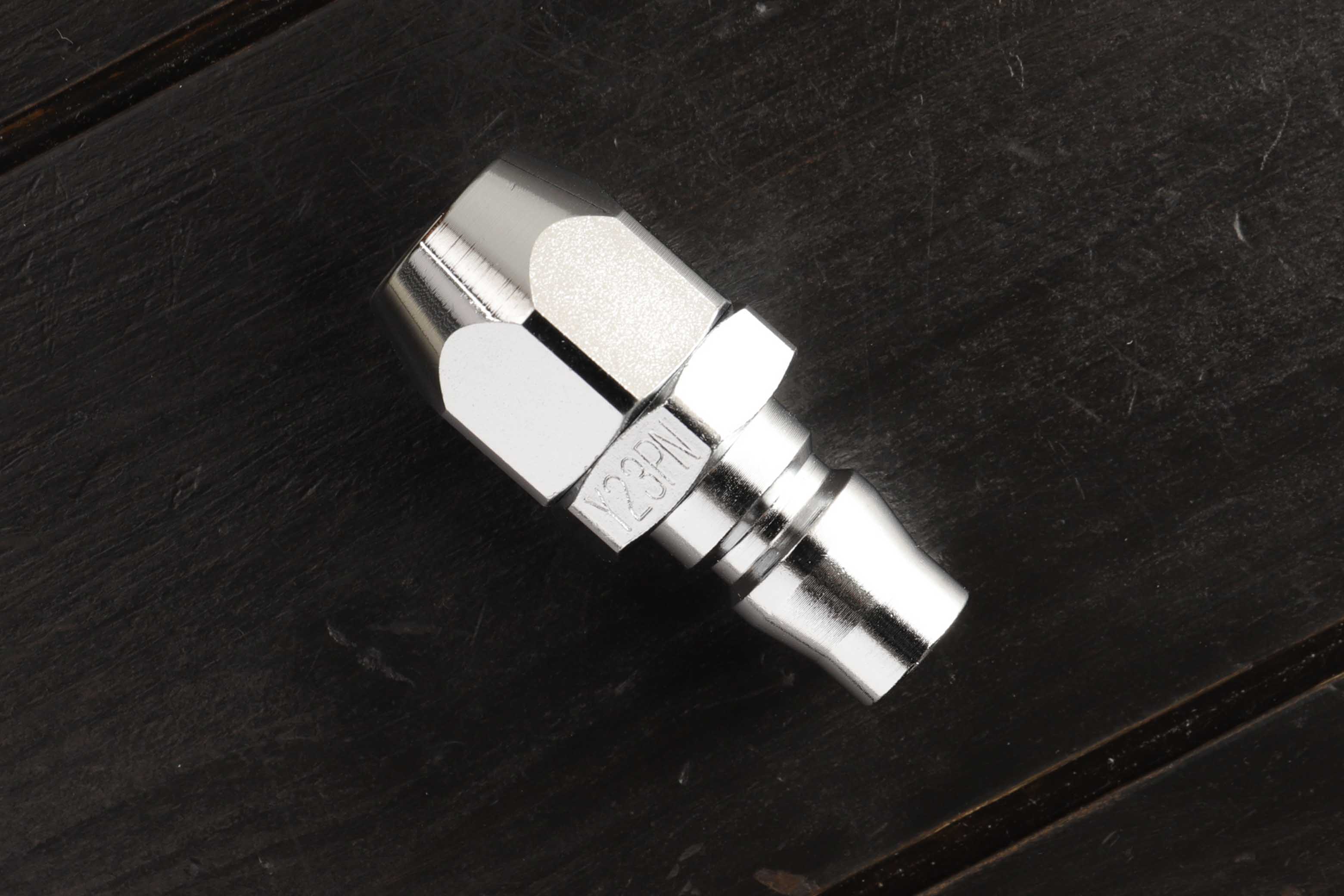 ヤマトエンジニアリング プラグカプラ 3/8 BLY-23PN