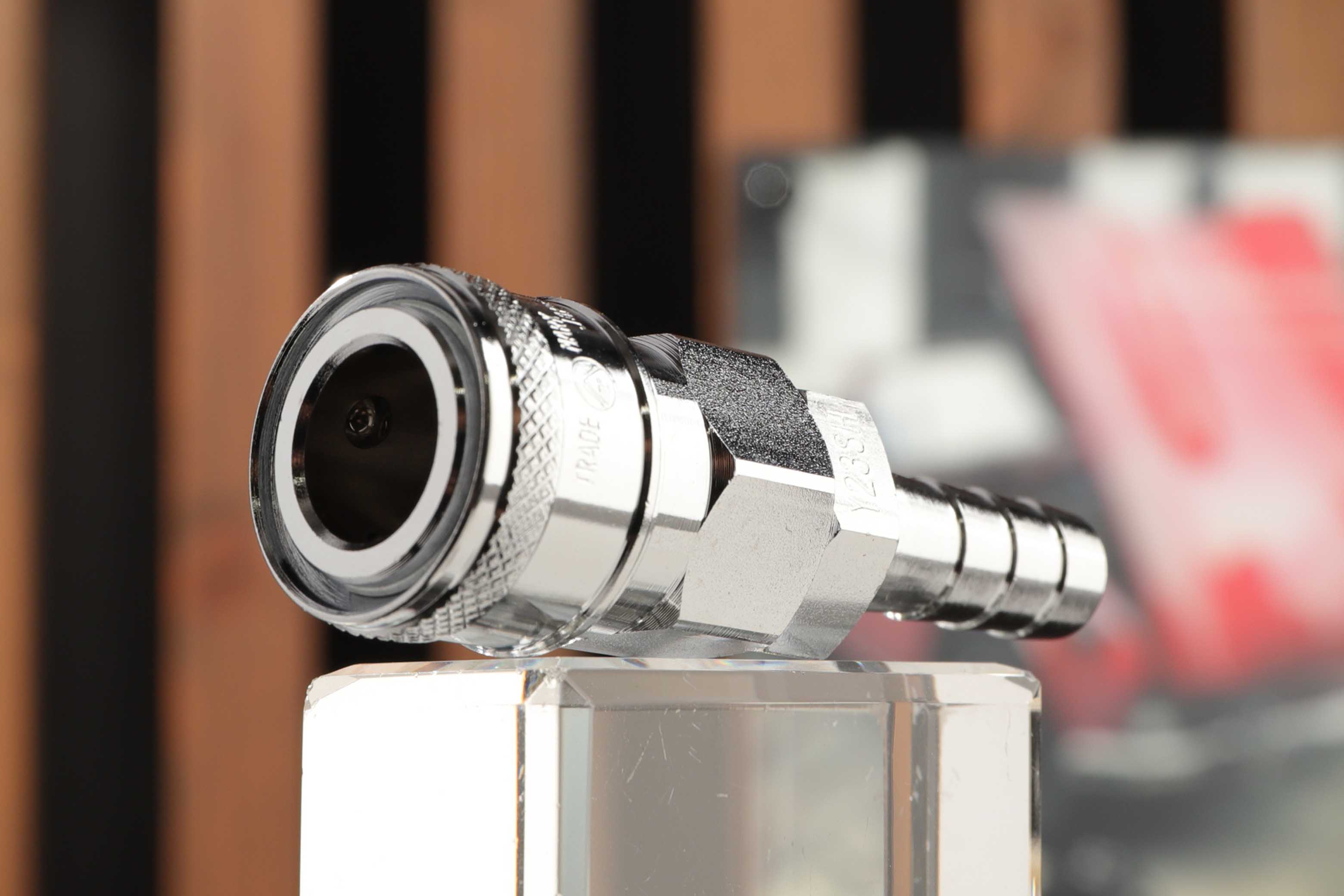 ヤマトエンジニアリング プラグカプラ 3/8 BLY-23SH