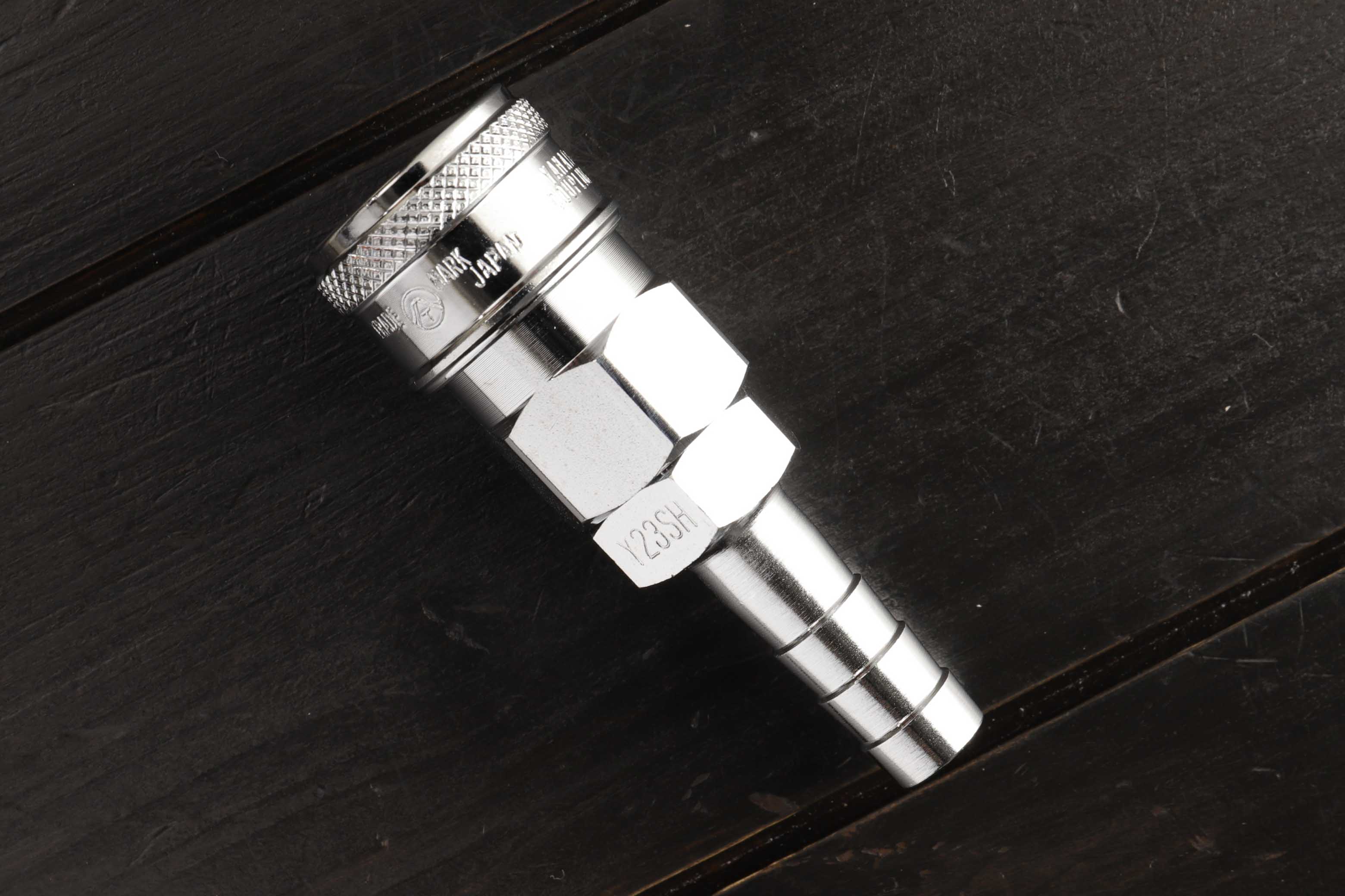 ヤマトエンジニアリング プラグカプラ 3/8 BLY-23SH