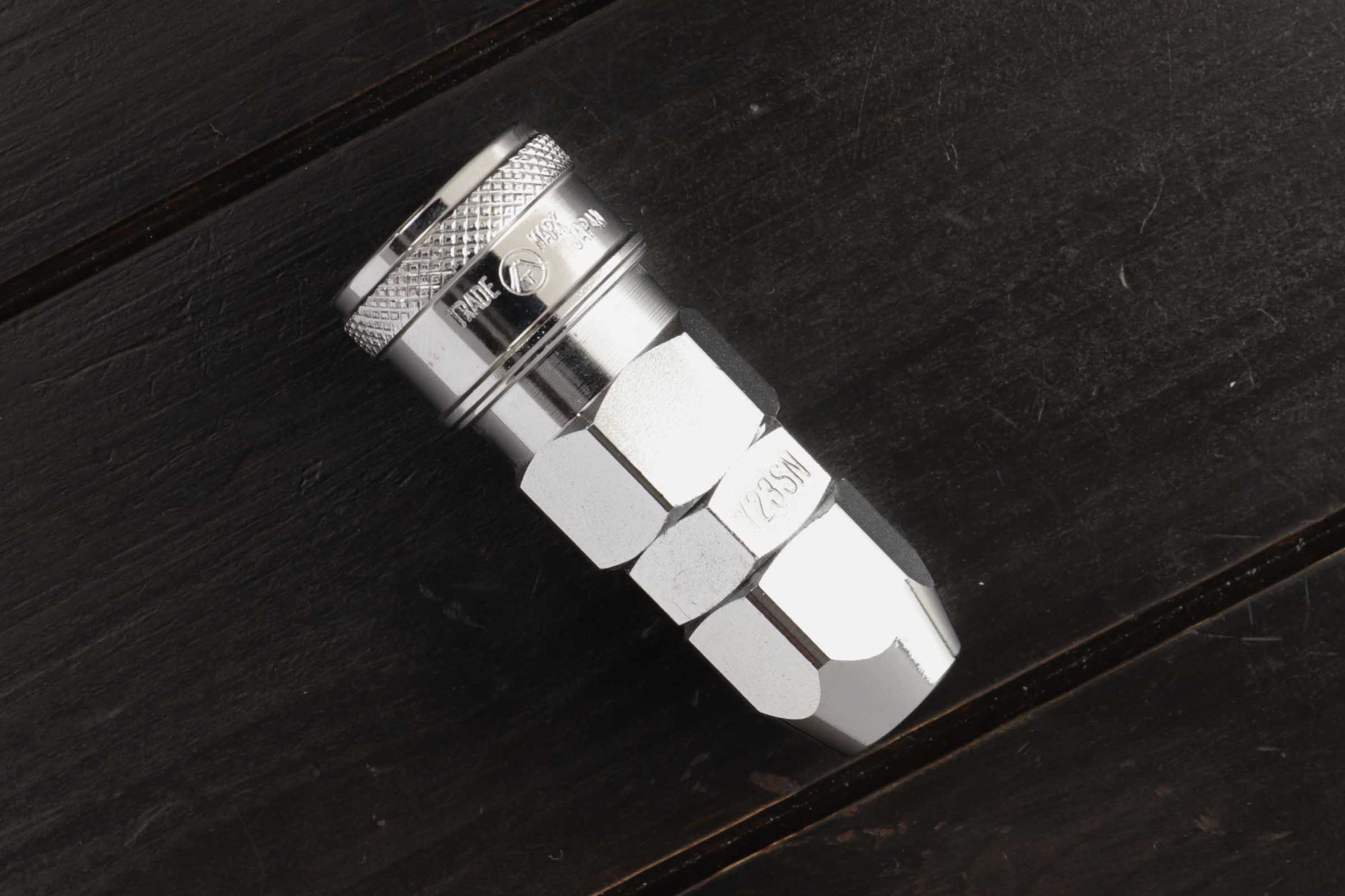 ヤマトエンジニアリング プラグカプラ 3/8 BLY-23SN