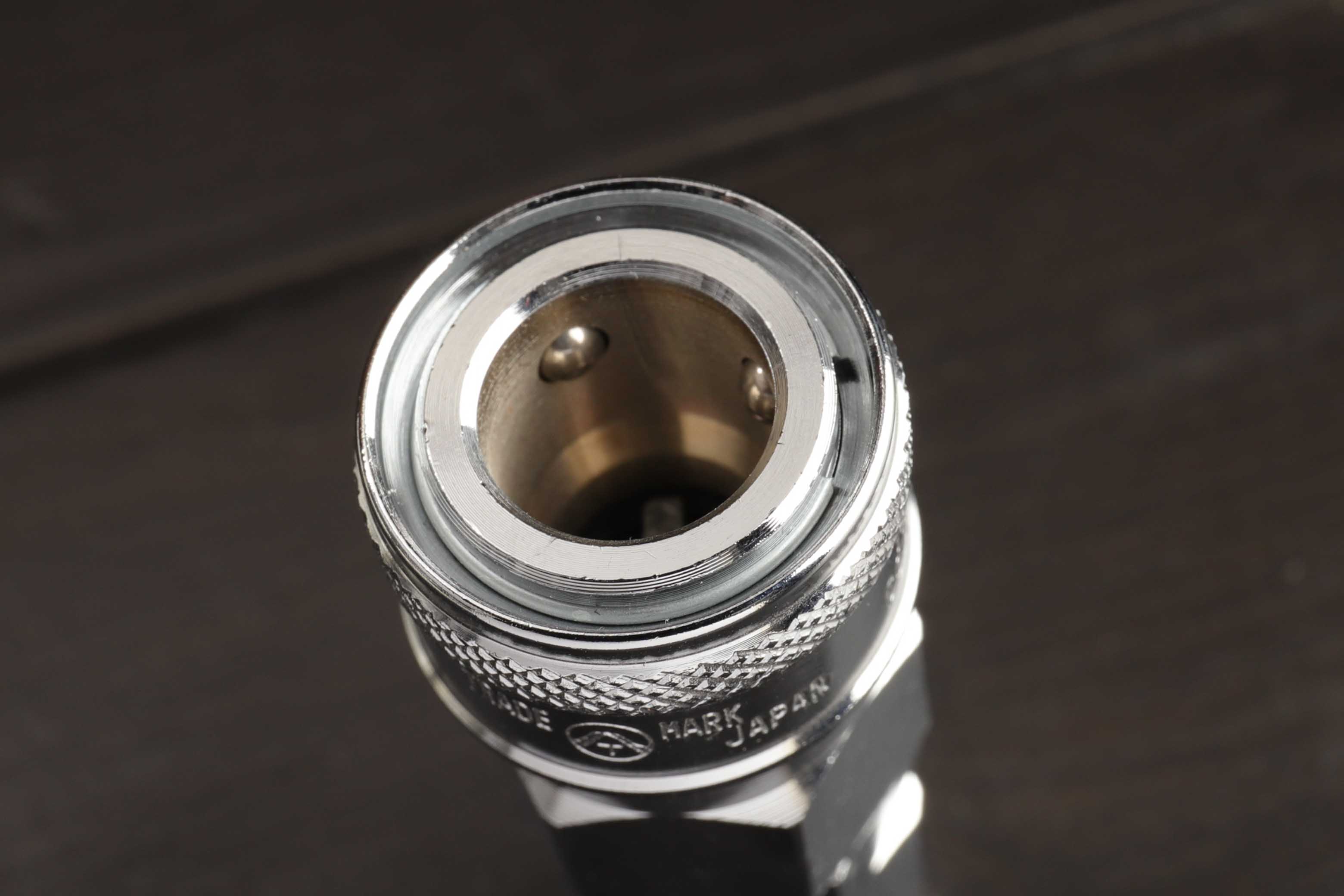 ヤマトエンジニアリング プラグカプラ 3/8 BLY-23SN