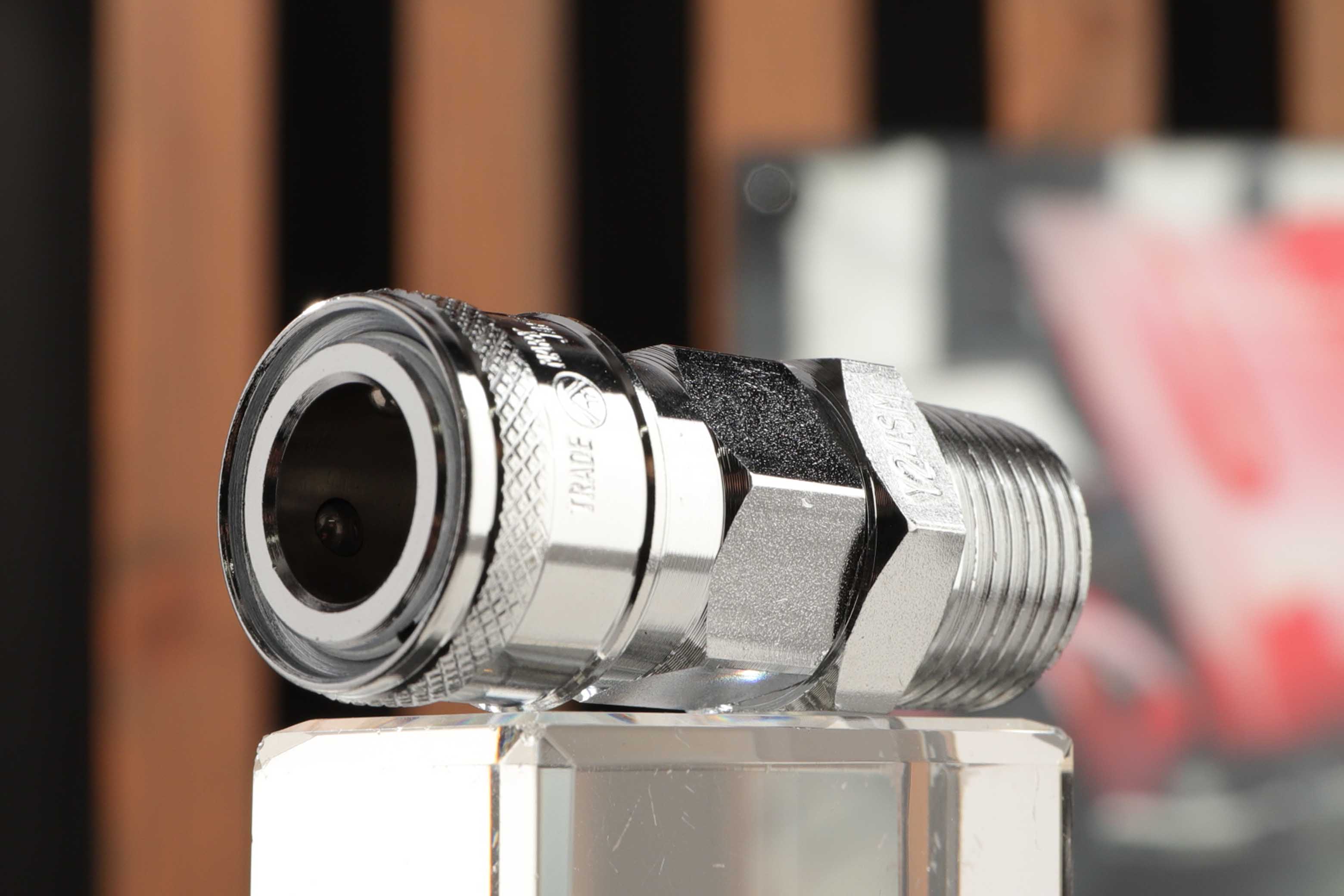 ヤマトエンジニアリング ソケットカプラ 1/2 BLY-24SM