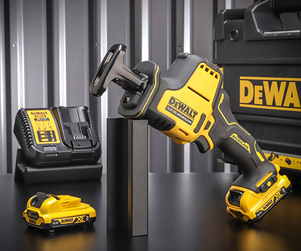 DEWALT DCS312D2-JP 10.8V ブラシレス・コンパクトレシプロソー デウォルト 電動工具 DeWALT 切断 ブラシレスモーター DIY