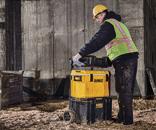デウォルト タフシステム2.0 ツールキャリア (DWST83295-1) タフシステム連結可能 ツールボックス DEWALT 日本正規品 (4536178894098)