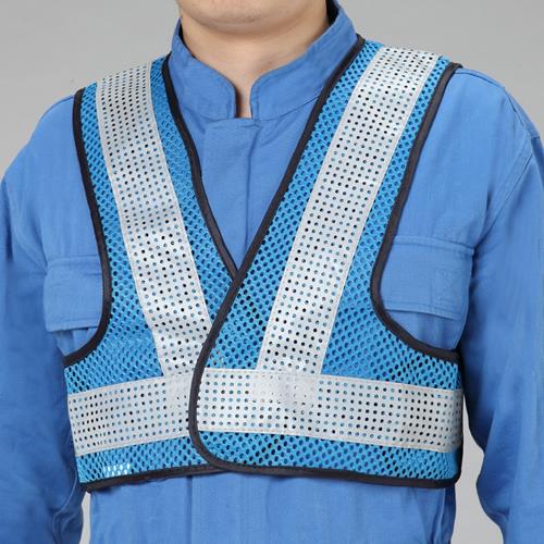 エスコ 安全ベスト・ショート丈(スカイブルー/シルバー・軽量タイプ) EA983R-511 ESCO