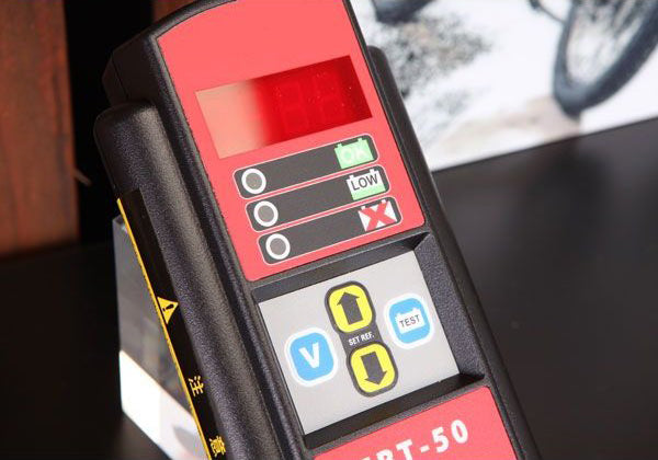 ミドトロニクス 12Vバイク用バッテリーテスター FBT-50