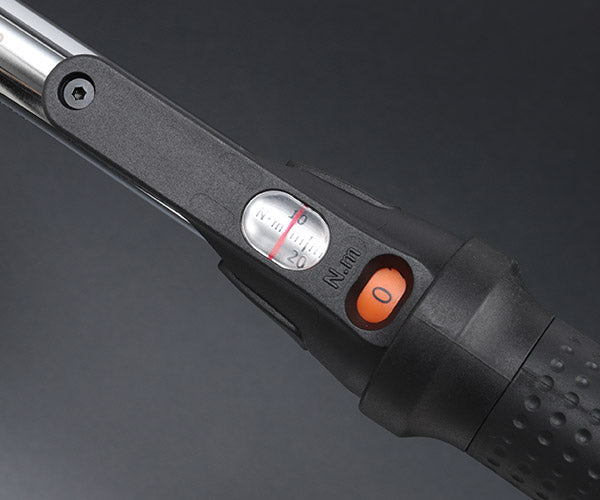 KTC GW050-03 9.5sq.プレセット型トルクレンチ 10-50N・m 樹脂ケース付