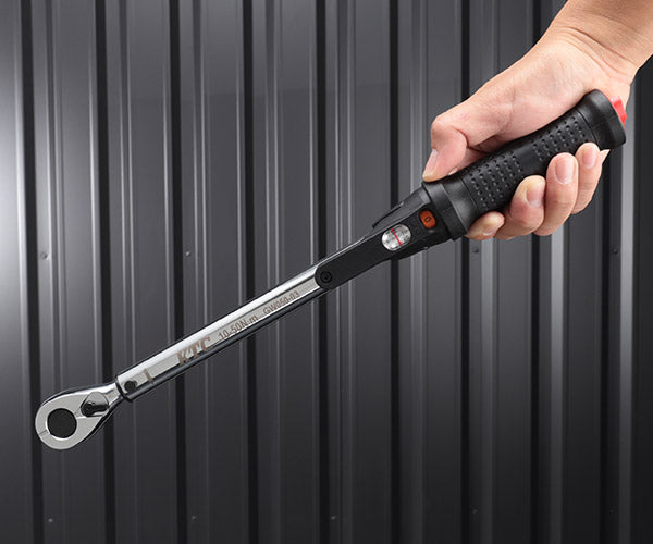 KTC GW050-03 9.5sq.プレセット型トルクレンチ 10-50N・m 樹脂ケース付