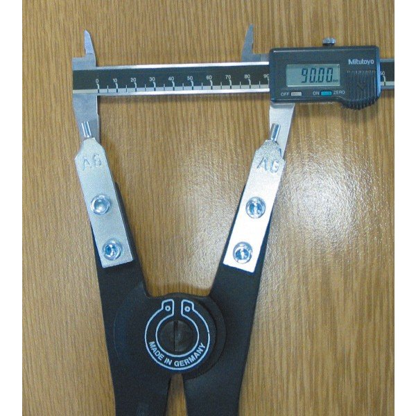 クニペックスのプライヤーの画像1