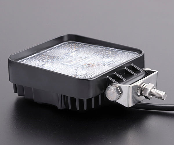 カシムラ LEDワークライト 角 作業灯 DC12/24V車対応 15W 975lm ML-2