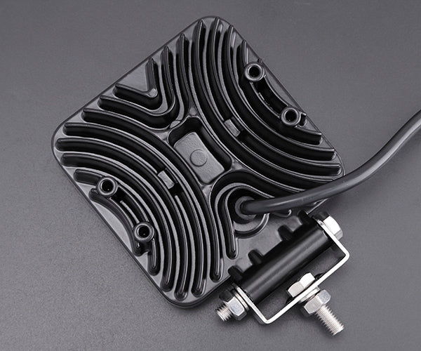 カシムラ LEDワークライト 角 作業灯 DC12/24V車対応 15W 975lm ML-2