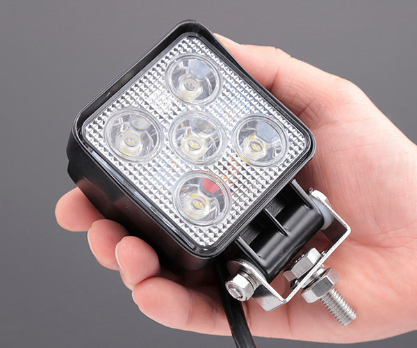カシムラ LEDワークライト コンパクト 作業灯 DC12/24V車対応 15W 850lm ML-32