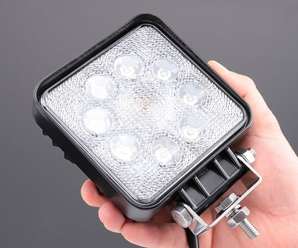 カシムラ LEDワークライト 電動フォークリフト対応 作業灯 DC12/24/48V車対応 24W 1680lm ML-7