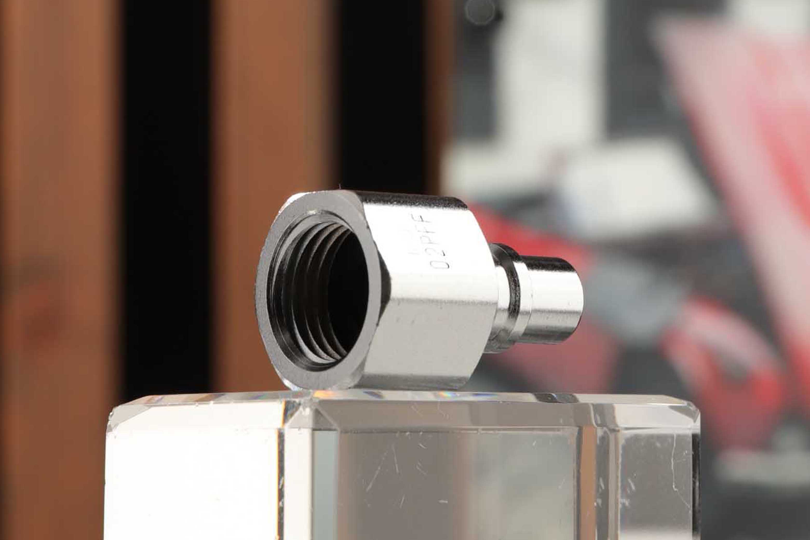 日東工器 02PFF スーパーカプラ 1/4プラグ