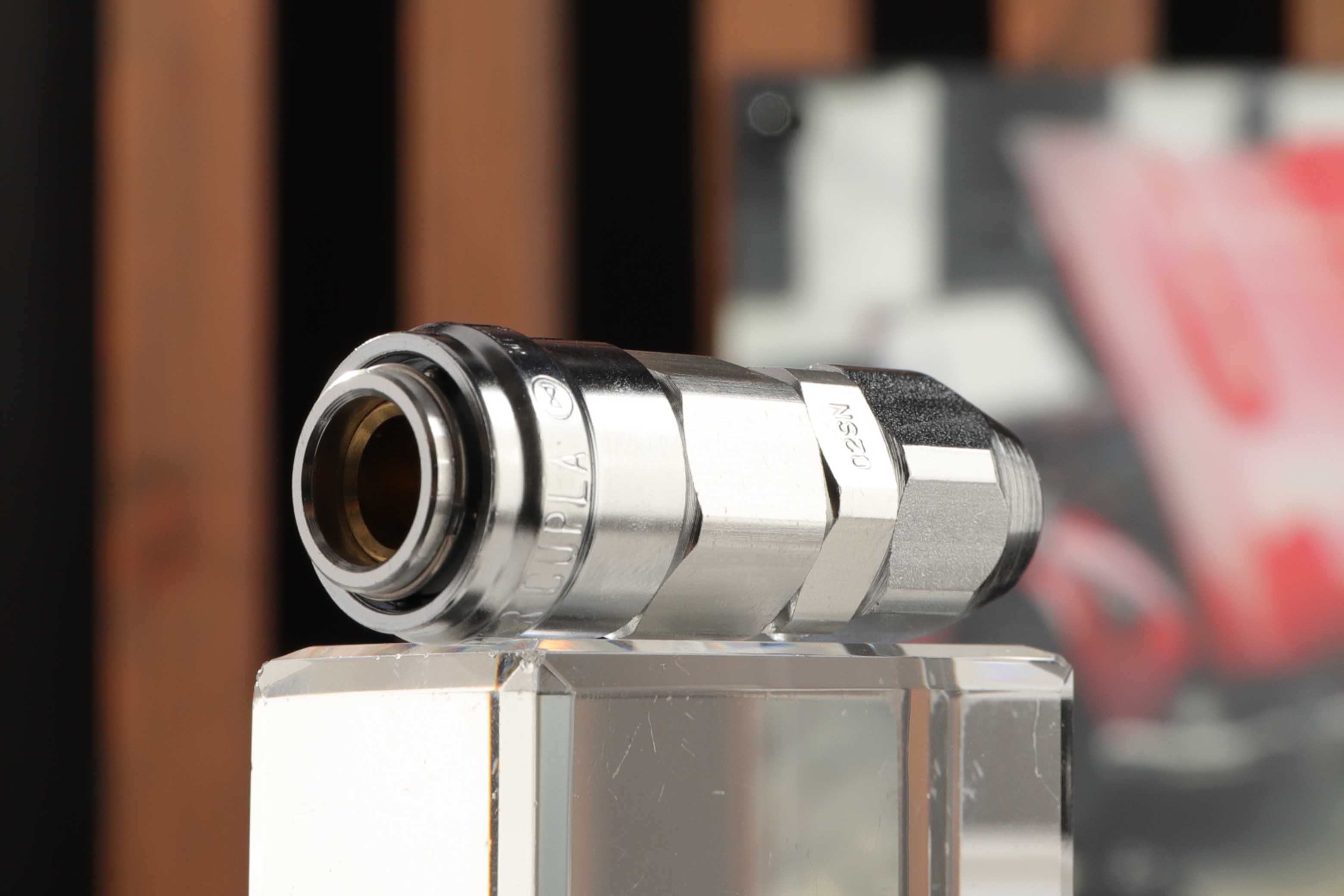 日東工器 02SN スーパーカプラ 1/4ソケット