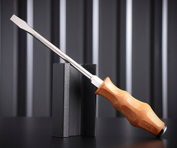 TONE 木柄ドライバー スベランドライバー(貫通) 軸長150mm 全長258mm (PWMD-150)(4953488409642) トネ