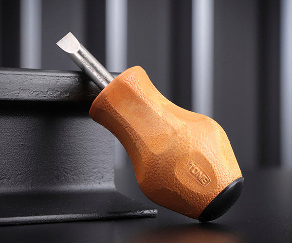 TONE 木柄ドライバー スベランスタビードライバー 軸長25mm 全長82mm (PWSD-M2)(4953488409659) トネ