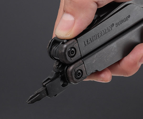 LEATHERMAN レザーマン サージ ブラック SURBK-NM ナイロンケース付き 国内正規品