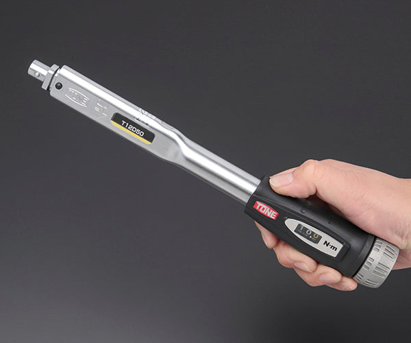 TONE プレセット形トルクレンチ(ダイレクトセット・差替式) トルク調整範囲10~50N・m (T12D50)(4953488386813) トネ