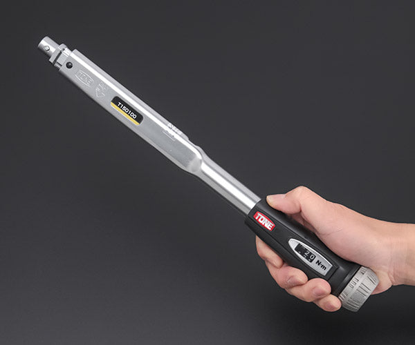 TONE プレセット形トルクレンチ(ダイレクトセット・差替式) トルク調整範囲20~100N・m (T15D100)(4953488386820) トネ