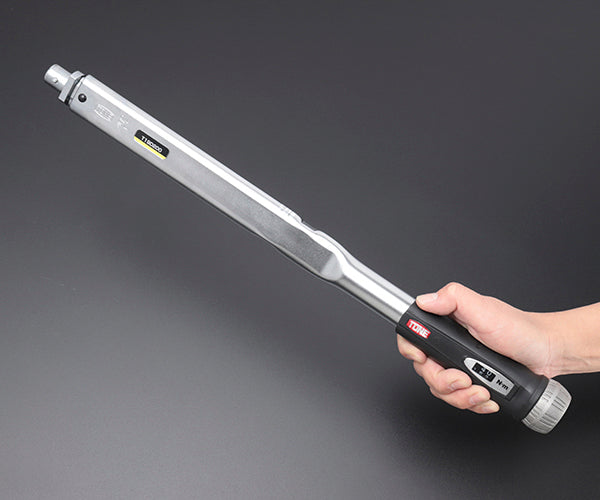TONE プレセット形トルクレンチ(ダイレクトセット・差替式) トルク調整範囲40~200N・m (T19D200)(4953488386844) トネ