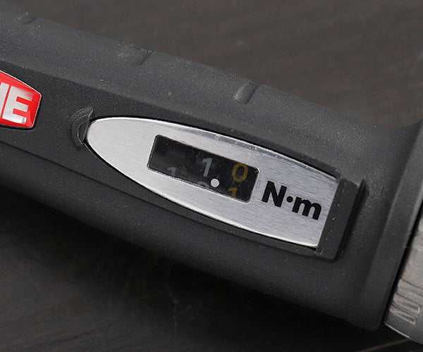 TONE プレセット形トルクレンチ(ダイレクトセット・コンパクトヘッドホールドタイプ) トルク調整範囲1~6N・m 差込角6.35mm (T2MN6CH-QL)(4953488421057) トネ