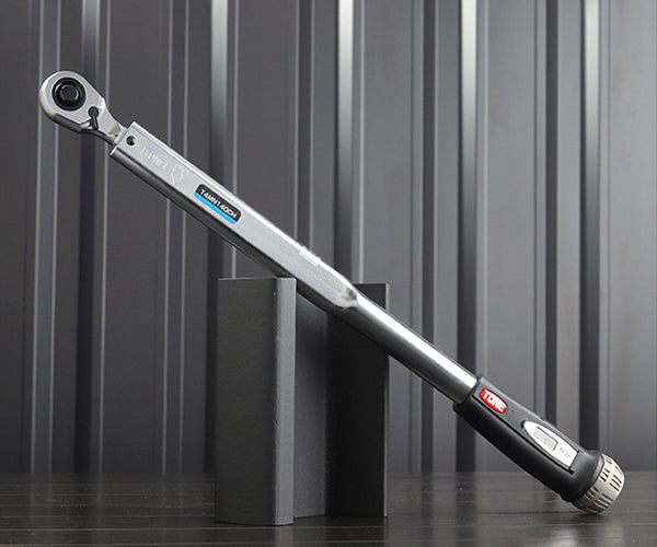 TONE プレセット形トルクレンチ(ダイレクトセット・コンパクトヘッドホールドタイプ) トルク調整範囲30~140N・m 差込角12.7mm (T4MN140CH-QL)(4953488421125) トネ