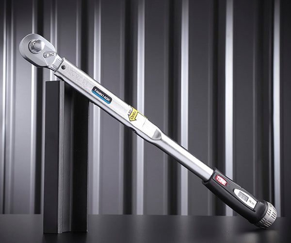 TONE プレセット形トルクレンチ ダイレクトセット・左右ネジ用 トルク調整範囲30~140N・m (T4MN140R)(4953488306705) トネ