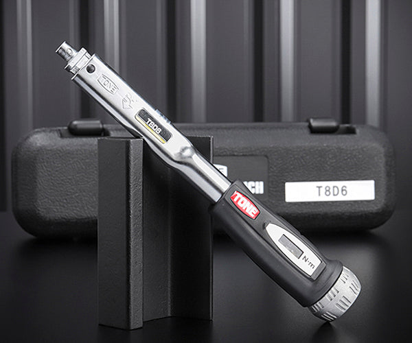 TONE プレセット形トルクレンチ(ダイレクトセット・差替式) トルク調整範囲1~6N・m (T8D6)(4953488386783) トネ