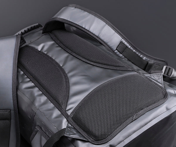 TRUSCO 防水ターポリンデイパック ブラック 容量19L TDYB-BK トラスコ