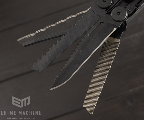 レザーマンのマルチツールの画像4