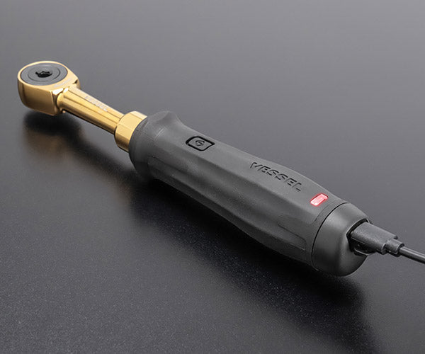 ベッセル 電動スリムラチェットセット 110周年限定 ゴールドエディション 33点セット 充電式 電動ラチェットレンチ USB Type-C充電 数量限定 ケース付 (400ER3-1MGL) (4907587041494) VESSEL