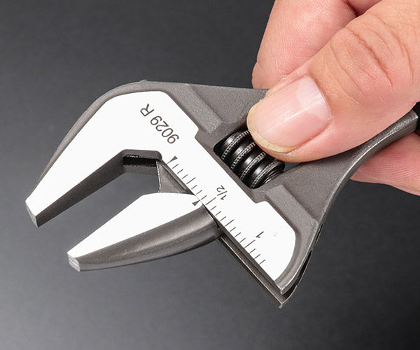 [限定品] 日本正規品 バーコ 大口モンキーレンチ 正ネジ限定モデル 170mm 最大口開き32mm ブラック仕上げ 目盛付 メーカー在庫限り (9029RUS) BAHCO