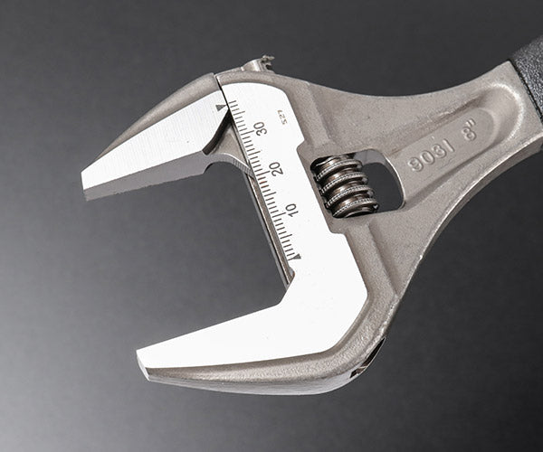 [限定品] 日本正規品 バーコ 大口モンキーレンチ 正ネジ限定モデル 218mm 最大口開き38mm ブラック仕上げ 目盛付 メーカー在庫限り (9031RUS) BAHCO