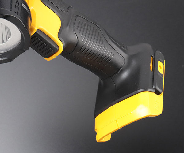 日本正規品 デウォルト 18V XR LEDピボットライト/本体 (DCL040-XJ)(4536178692236) DEWALT