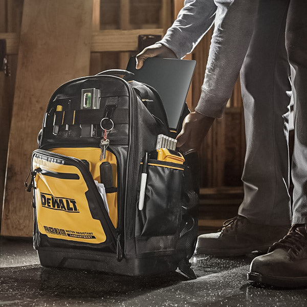 【7月の特価品】デウォルト バックパック (DWST60102-1) プロ仕様 高耐久 ツールバッグ DEWALT 日本正規品 (4536178898492)
