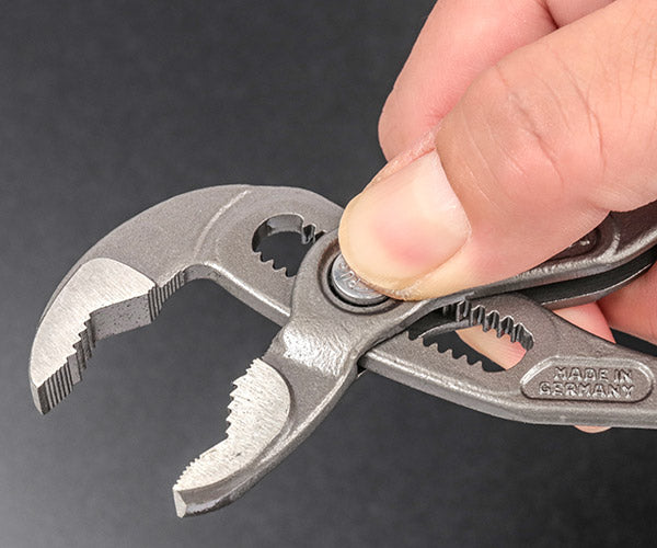 26AW限定品] 日本正規品 クニペックス コブラ ウォーターポンプ