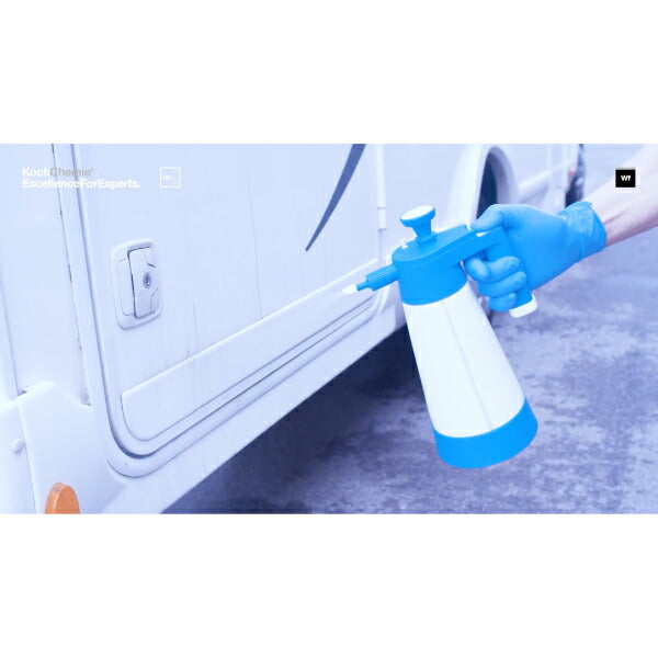 日本正規品 コッホケミー ウォッシュアンドフィニッシュ 1L 水なし洗車 ウォーターレスクリーナー 撥水、艶出し仕上げ (KJ317001)(4260188686038) KochChemie
