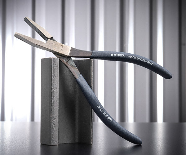 [26SS限定品] クニペックス スティールブルー アッセンブリープライヤー 200mm (2801-200B01)(4003773093633) KNIPEX