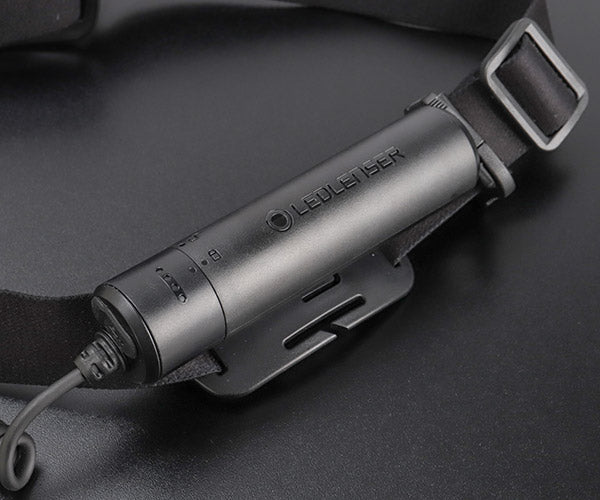 [26AW新商品] 日本正規品 レッドレンザー 充電式ヘッドライト H5R 750ルーメン 最長275m USB-C充電 軽量187g IP67 (503220)(4058205039840) Ledlenser