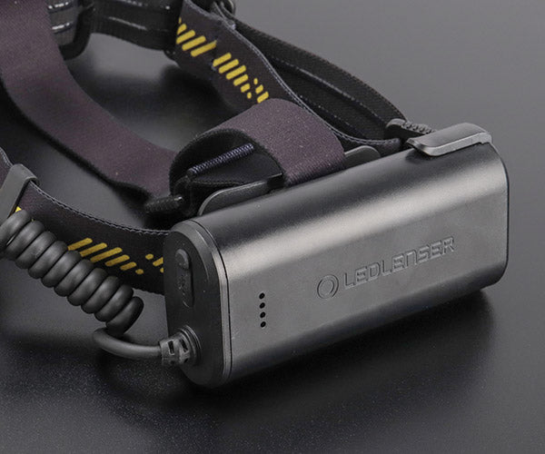 [26AW新商品] 日本正規品 レッドレンザー 充電式ヘッドライト H15R PRO 3000ルーメン 最長450m ヘルメット対応 USB-C充電 (503354)(4058205043557) Ledlenser