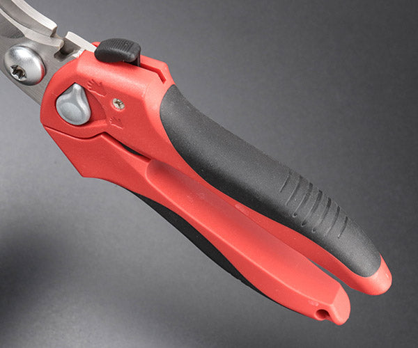 [26AW新商品] KTC ユーティリティシザーズ 25度角度付きタイプ 全長200mm 万能はさみ ステンレス ばね付グリップ 開き幅調整 ワイヤーカッター付 開き防止ロック 直線カット (PC-200)(4989433506982) 京都機械工具
