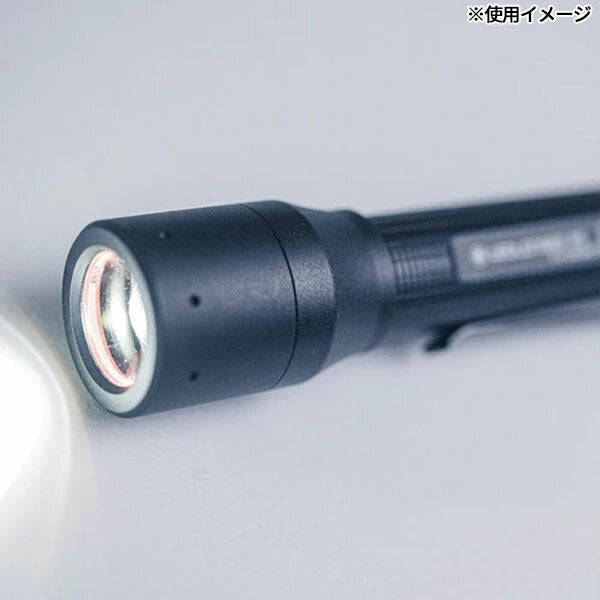 日本正規品 レッドレンザー ミニハンドライト P5 第四世代 200lm 照射距離170m 単3電池式 IP54防水 80g フォーカス機能付 ラピッドフォーカス ポケットクリップ EDC (503100) (4058205037044) Ledlenser