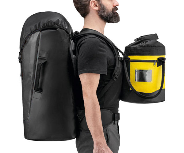 日本正規品 ペツル トランスポート 60 ブラック 60L 自立型 高耐久バックパック 50kg引き上げ対応 TPU (S042CA01)(3342540844919) PETZL