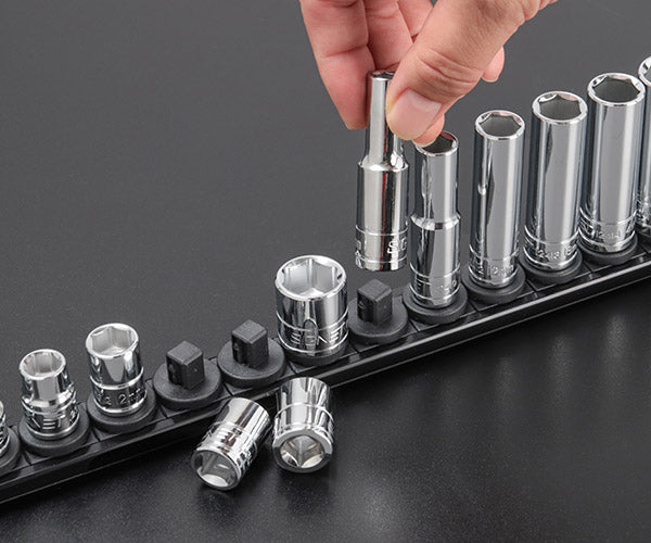 [26AW新商品] シグネット 3/8DR 13本組ソケットセット スピンロックレール 6～17mm ソケット7個 ディープソケット6個 6角 面接触 ミラー仕上げ (12433)(4712818932935) SIGNET
