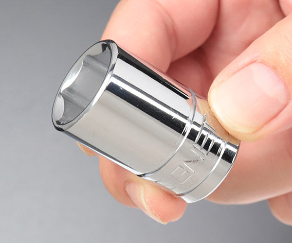 [26AW新商品] シグネット 1/2DR 13本組ソケットセット スピンロックレール 8～30mm 6角 面接触 ミラー仕上げ マグネットレール付 (13337)(4712818933086) SIGNET