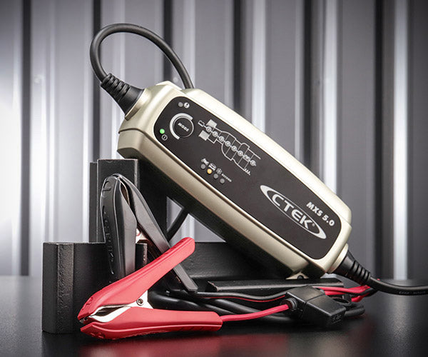 ☆CTEK バッテリーチャージャー　メンテナー　MXS 5.0 バッテリー充電器 バッテリーチャージャー4.3A(充電器) MXS 5.0【CTEK】 : Auto