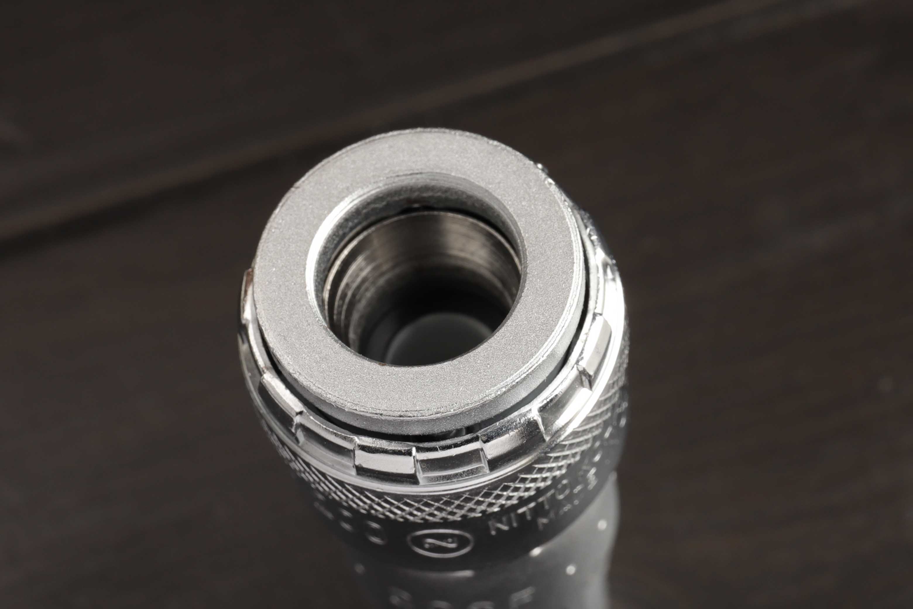 日東 ワンタッチカプラ １／４ソケット めねじ 200-20SF